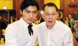 记者爆料杨受成视频播放,揭秘娱乐圈幕后真相