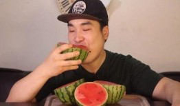 直播网红吃瓜是真的吗,直播内容是否真实？